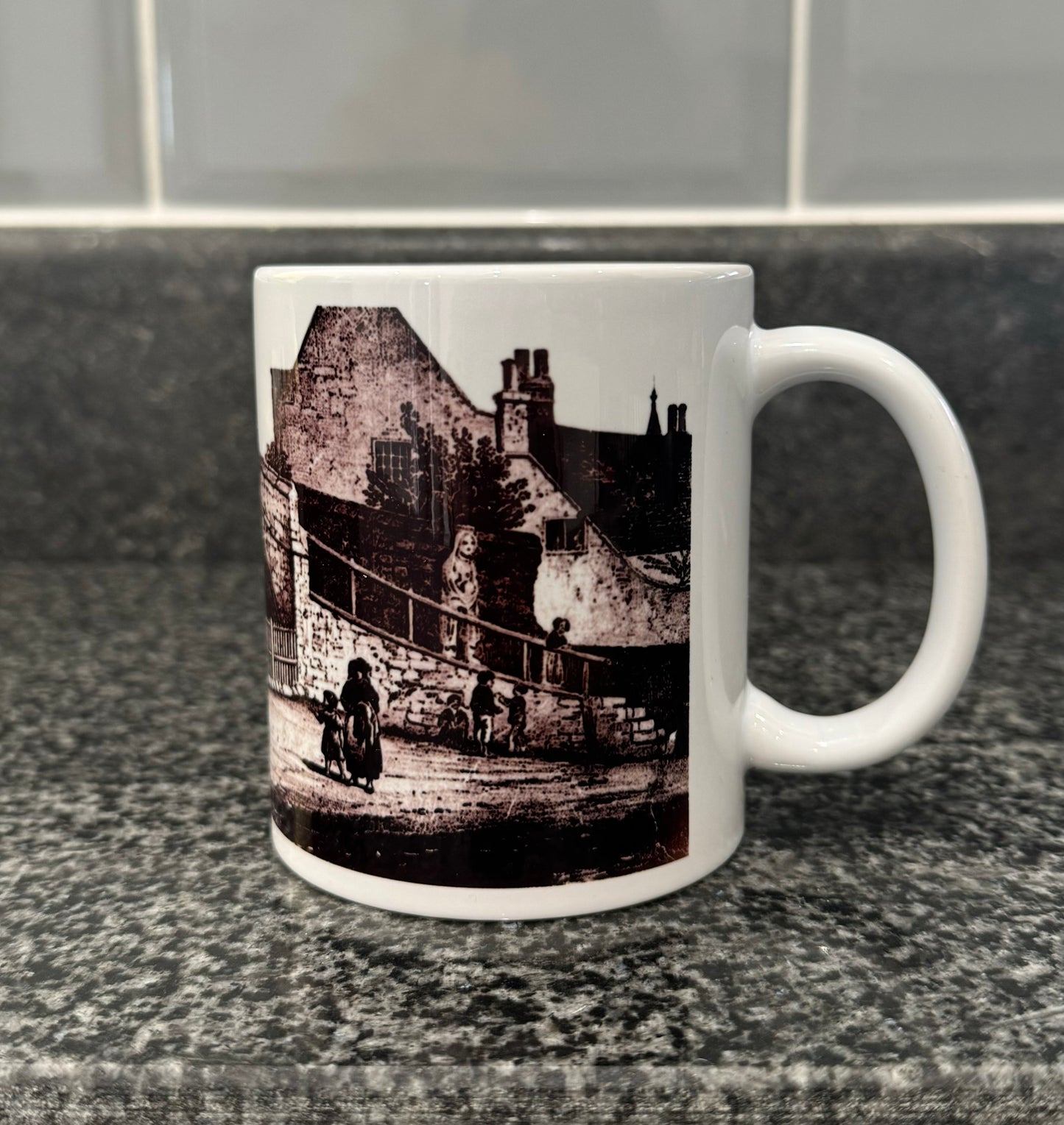 HISTORICAL CROWLAND MUG